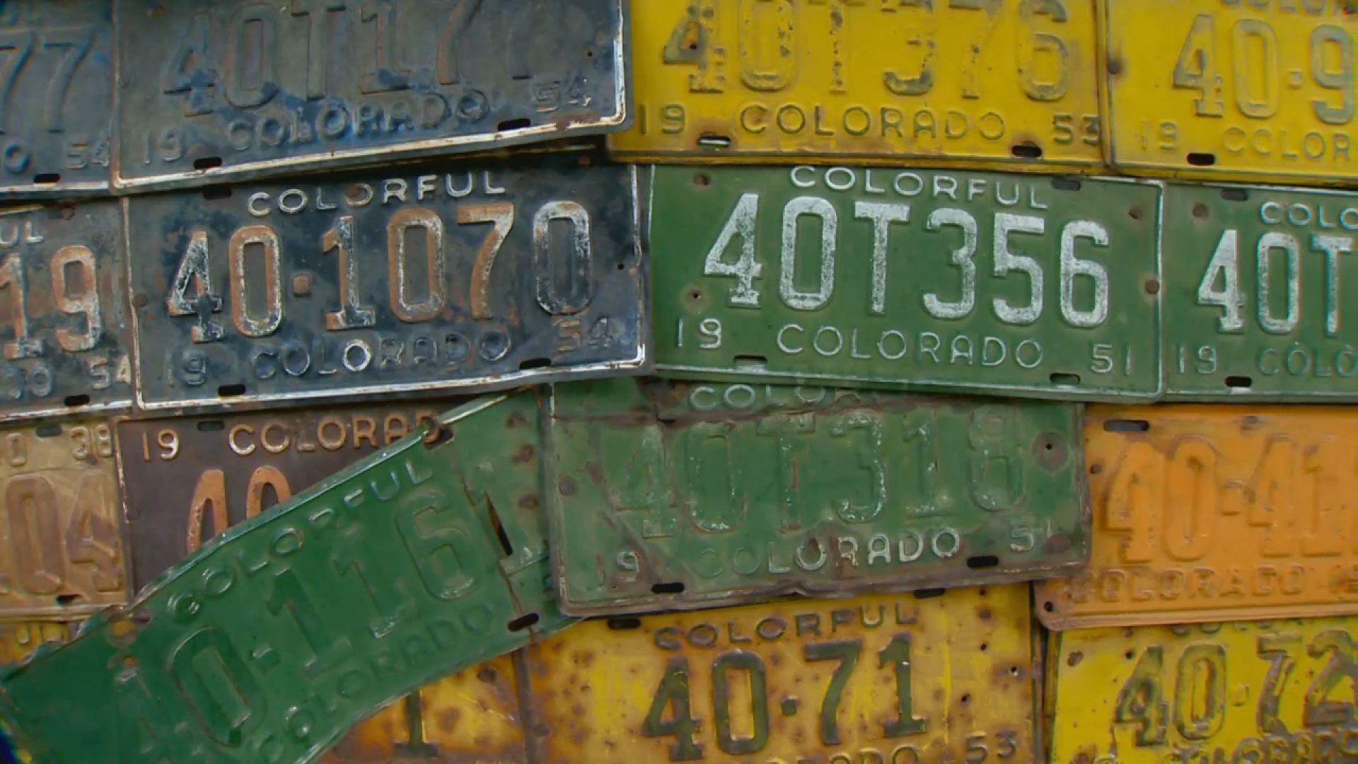 Crested Butte building used license plates as siding