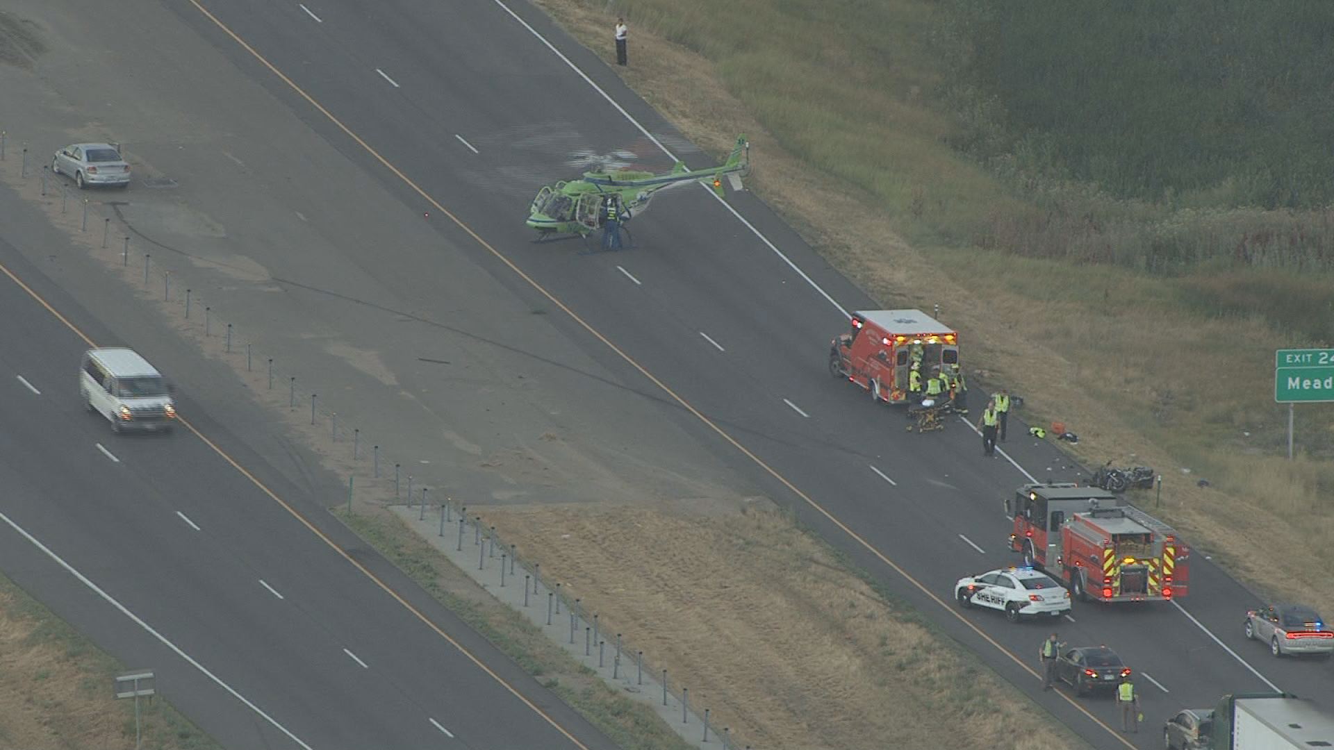 Fatal Crash Closes I 25 So Airlife Denver Could Land On The Road