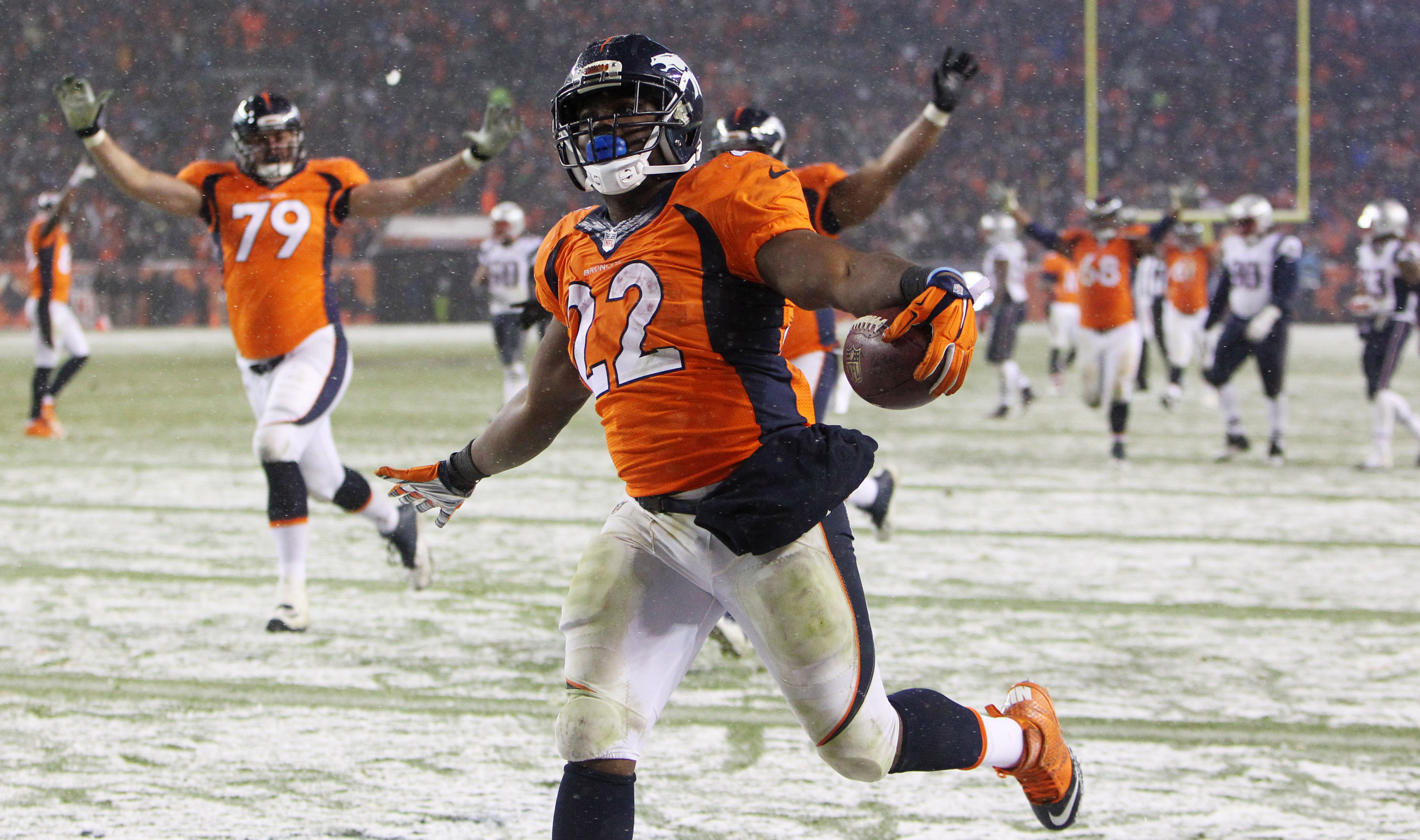 Broncos vs. Chiefs 2015 final score: Denver takes advantage of late fumble  to win 31-24 