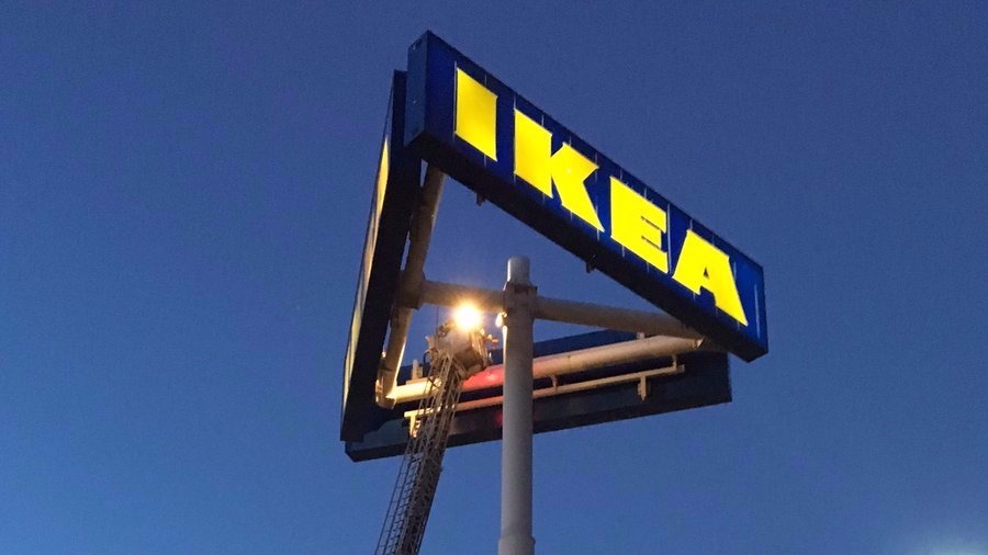 I25 reopens after Ikea sign damaged by high winds