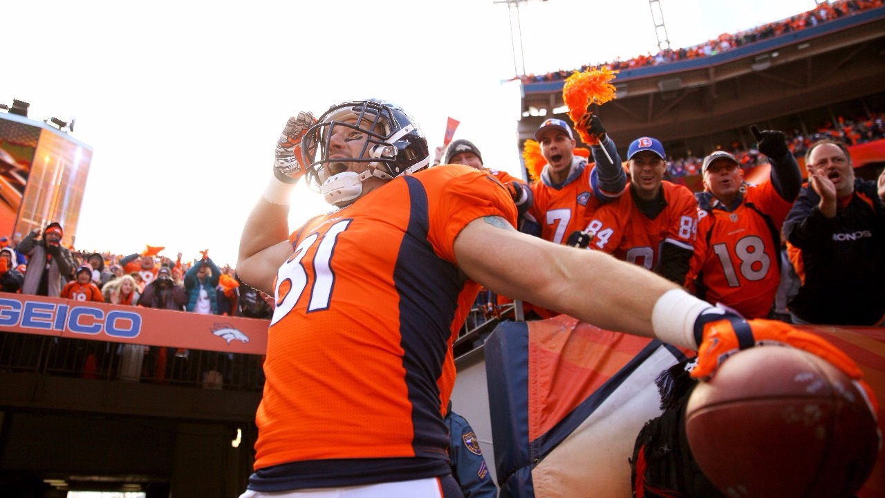 Denver Broncos tight end Owen Daniels and quarterback Peyton