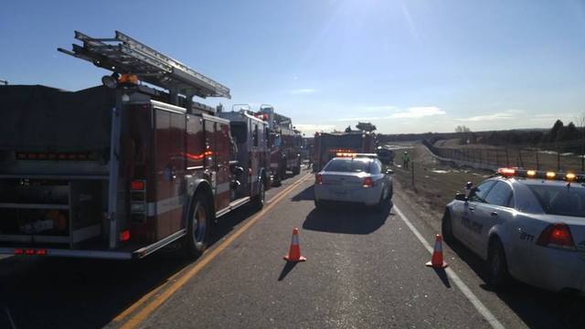 1 killed in Aurora head-on crash