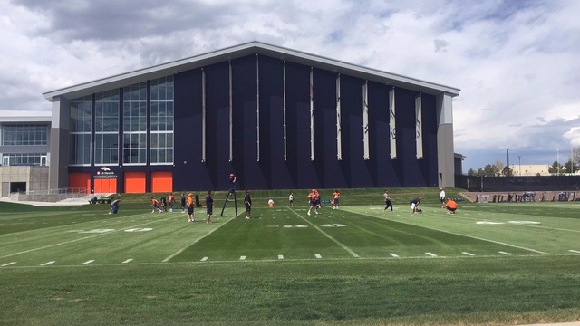 Lynch leads rookies into camp Friday