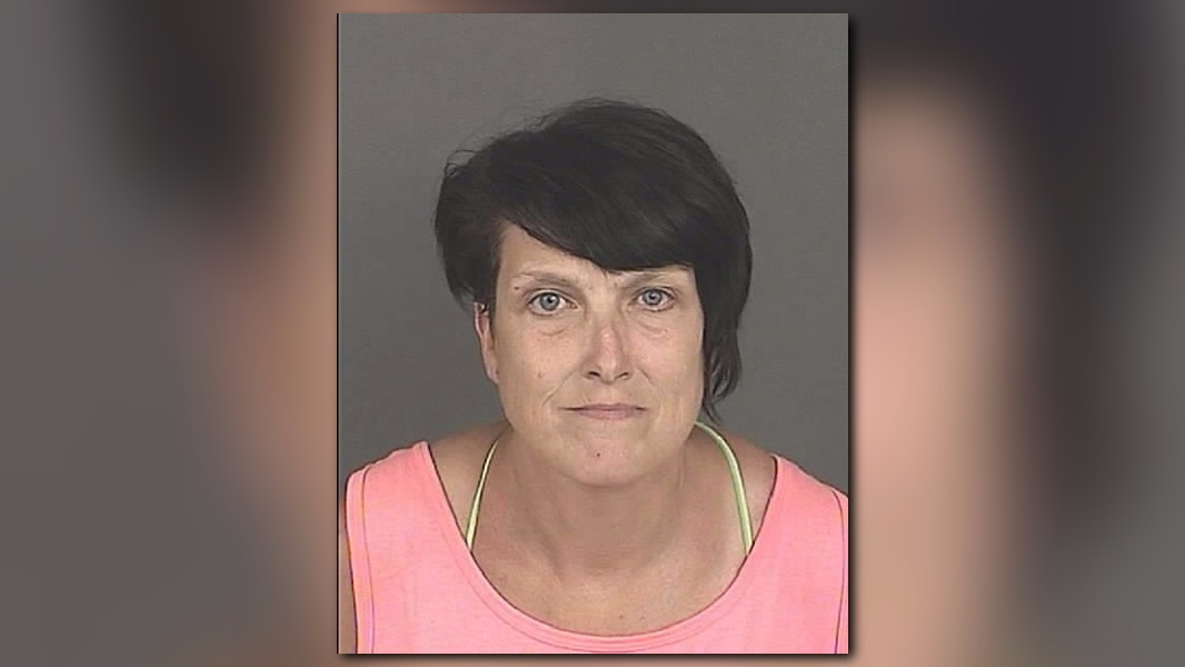 Woman sentenced for forging signatures