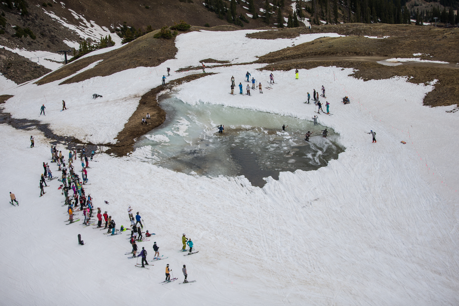 Last day of skiing for year at Arapahoe Basin