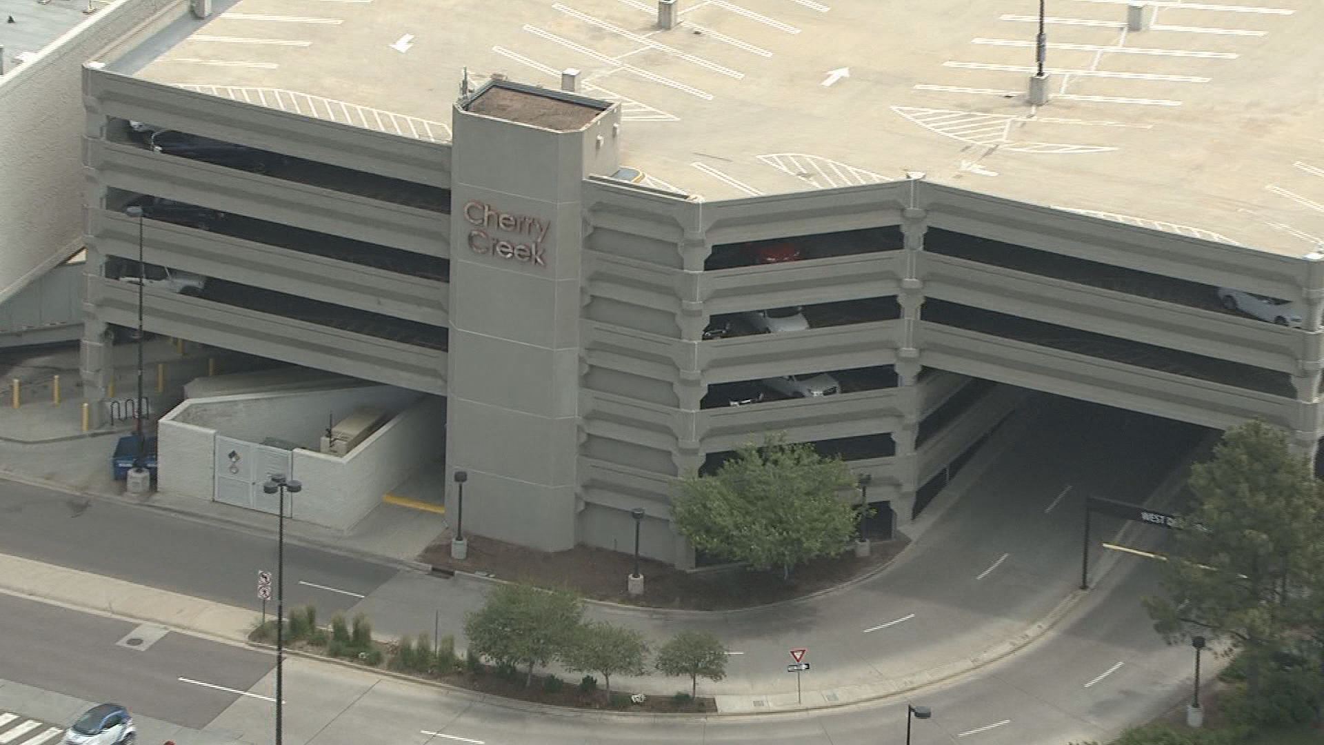 Cherry Creek Mall switching to paid parking