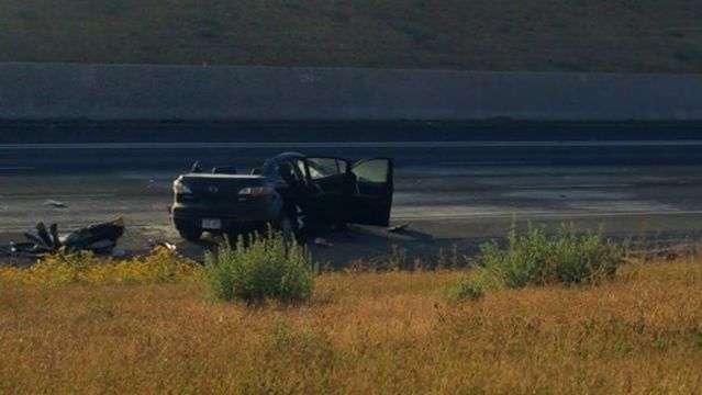 3 injured in I-25 crash
