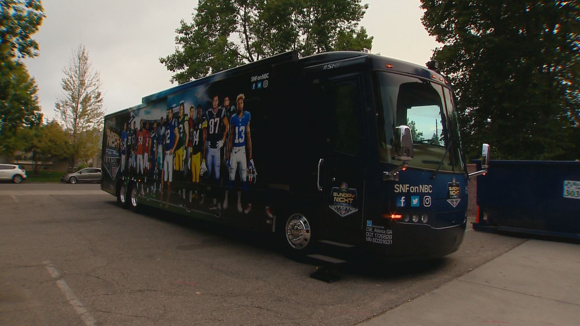 Sunday Night Football' bus returns for 2016 NFL season