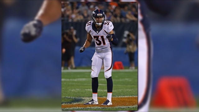 Broncos notes: Simmons plays with break