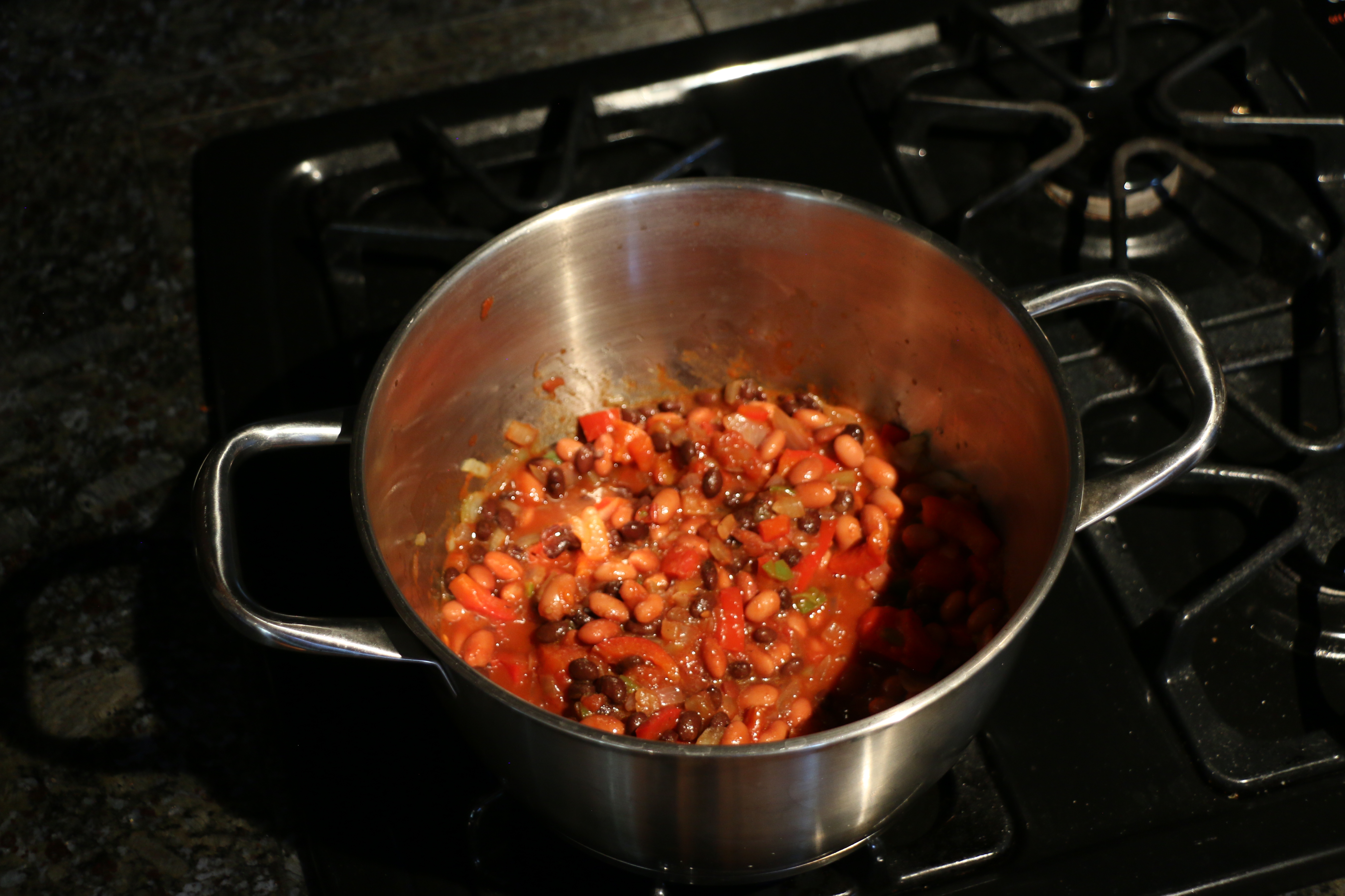Recipe Easy and tasty chicken chili Frito pie
