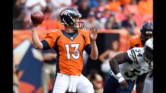 Broncos lead Chargers, 10-7, at halftime