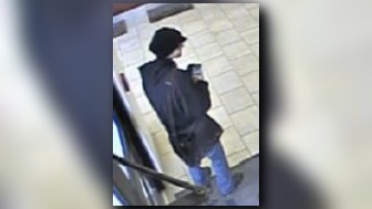 Man wanted in two bank robberies | 9news.com