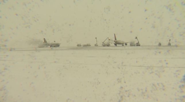 DIA: Snow cancels 145 flights