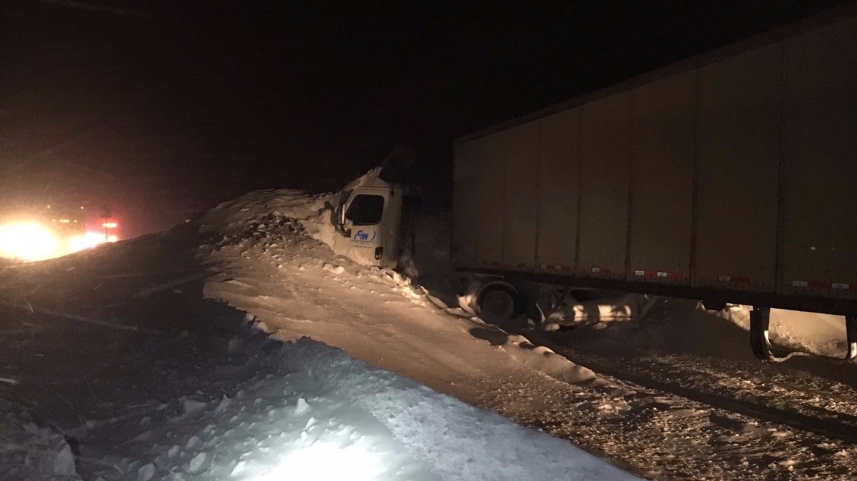Gas Prices In Colorado >> Avalanche blocks I-70 on Vail Pass | 9news.com Gas Prices In Colorado >> Avalanche blocks I-70 on Vail Pass | 9news.com