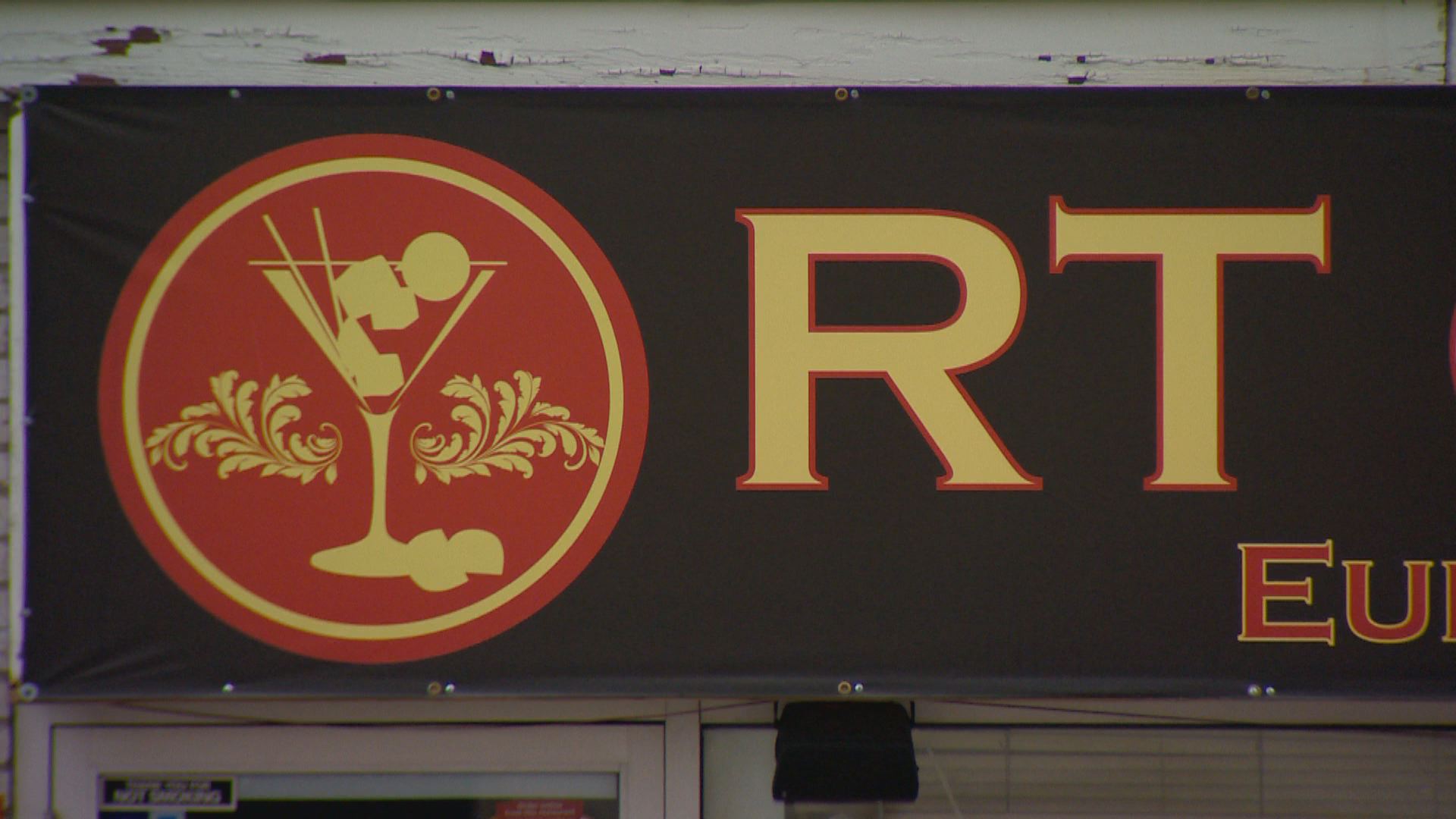 Lawsuit filed after restaurant closes