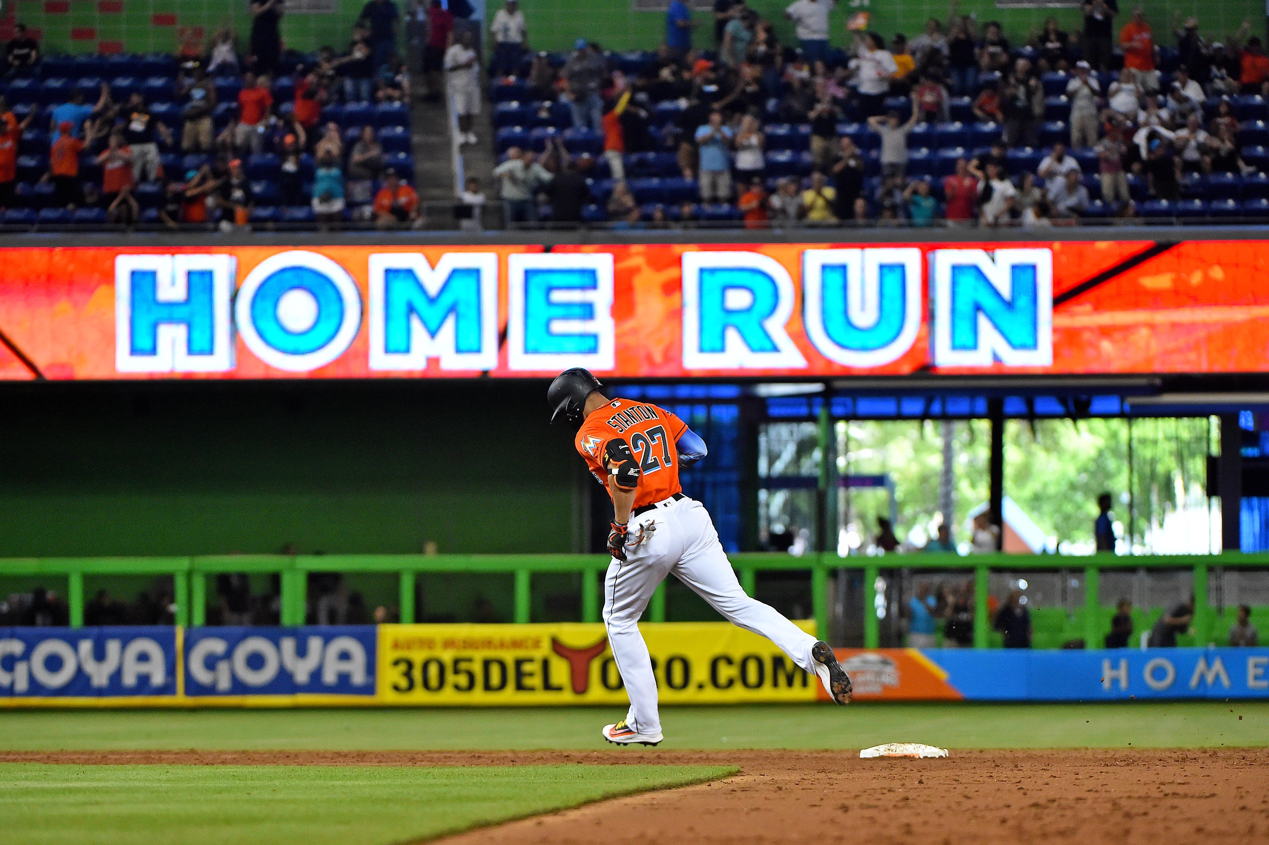 Miami Marlins morning news: Giancarlo Stanton watches pitches on