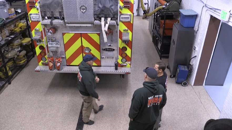 Colorado firefighters to fight California wildfires | 9news.com