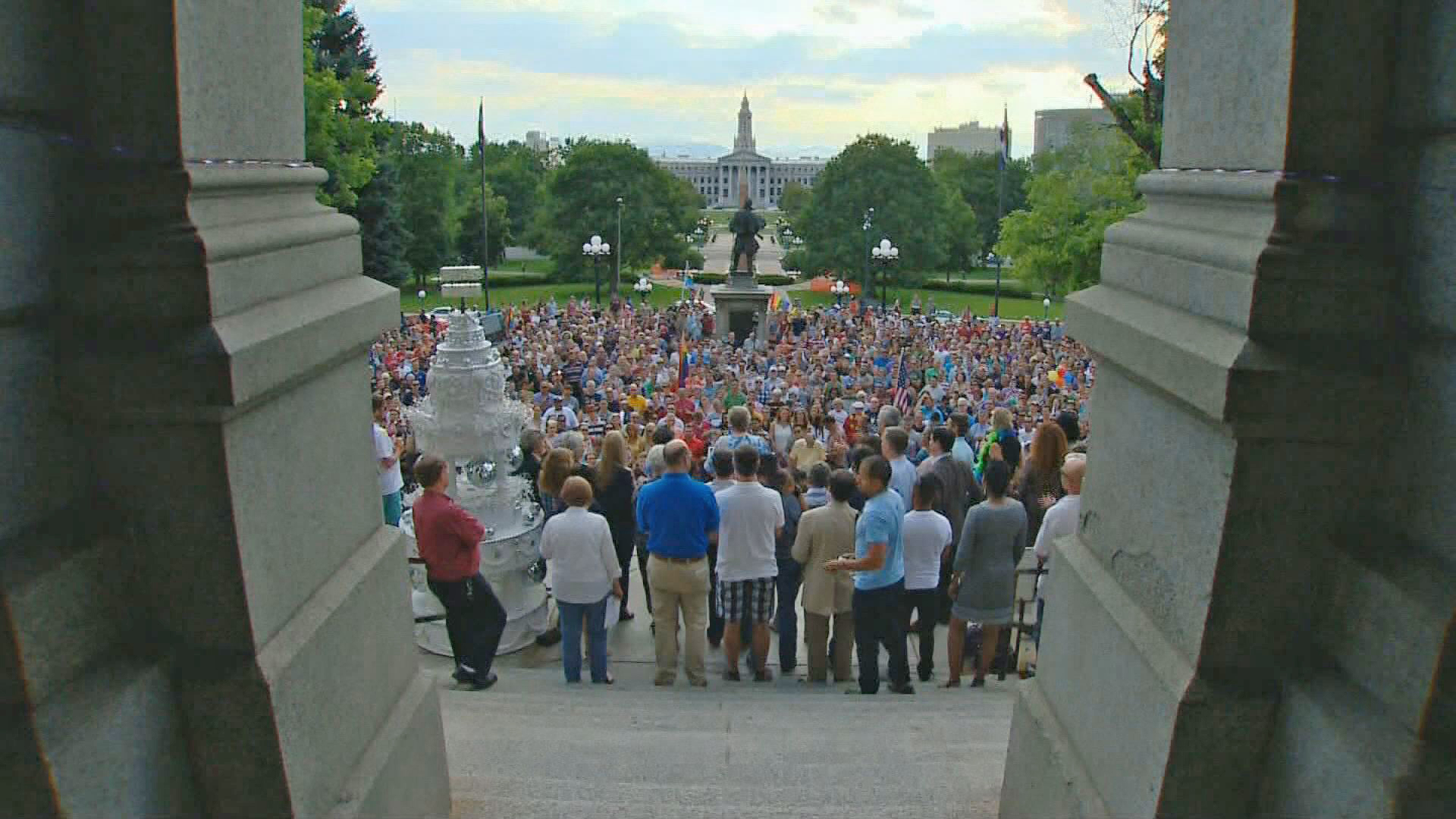 Same-sex marriage supporters rally in Denver | 9news.com