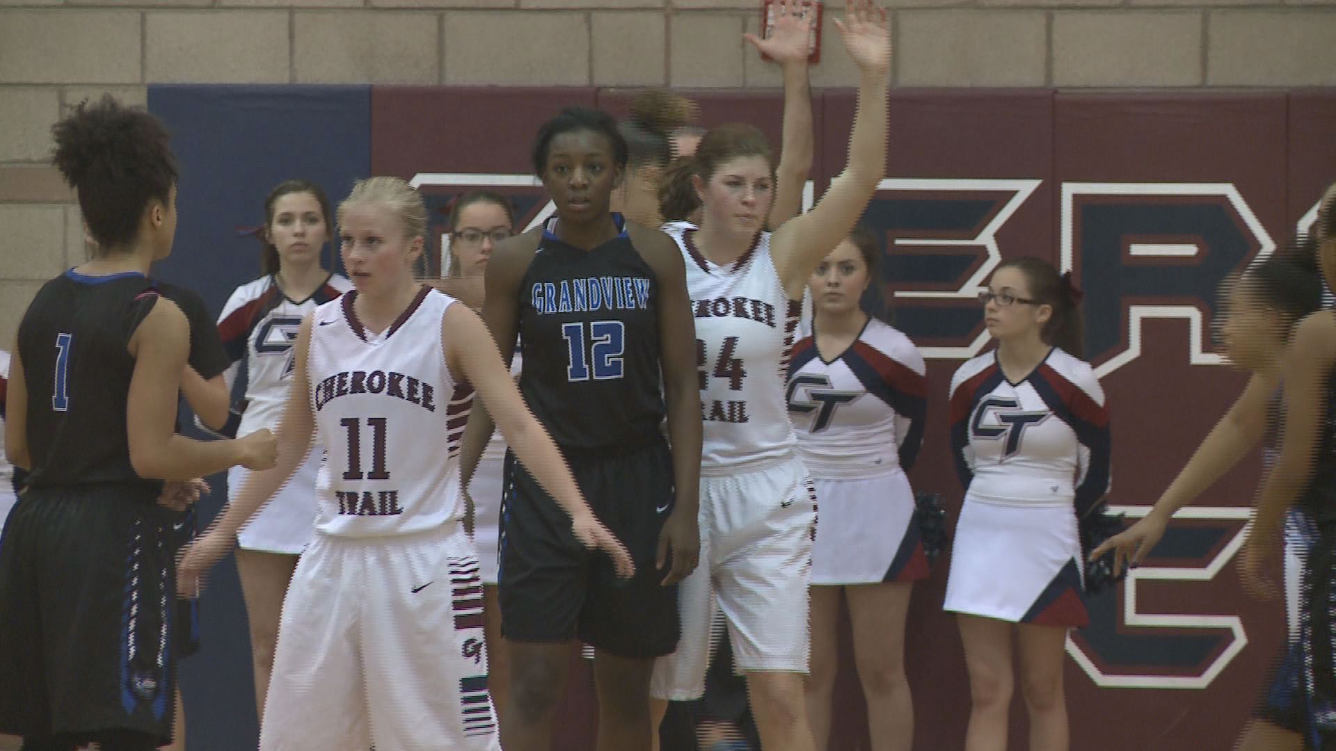 Grandview stays perfect with win over rival Cherokee Trail | 9news.com