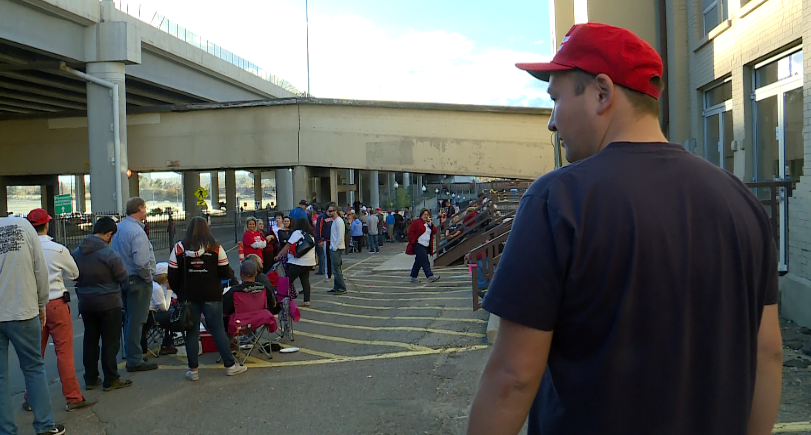 Trump supporters join him in final Colorado push | 9news.com