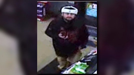 2 suspects wanted for 7-Eleven robbery | 9news.com