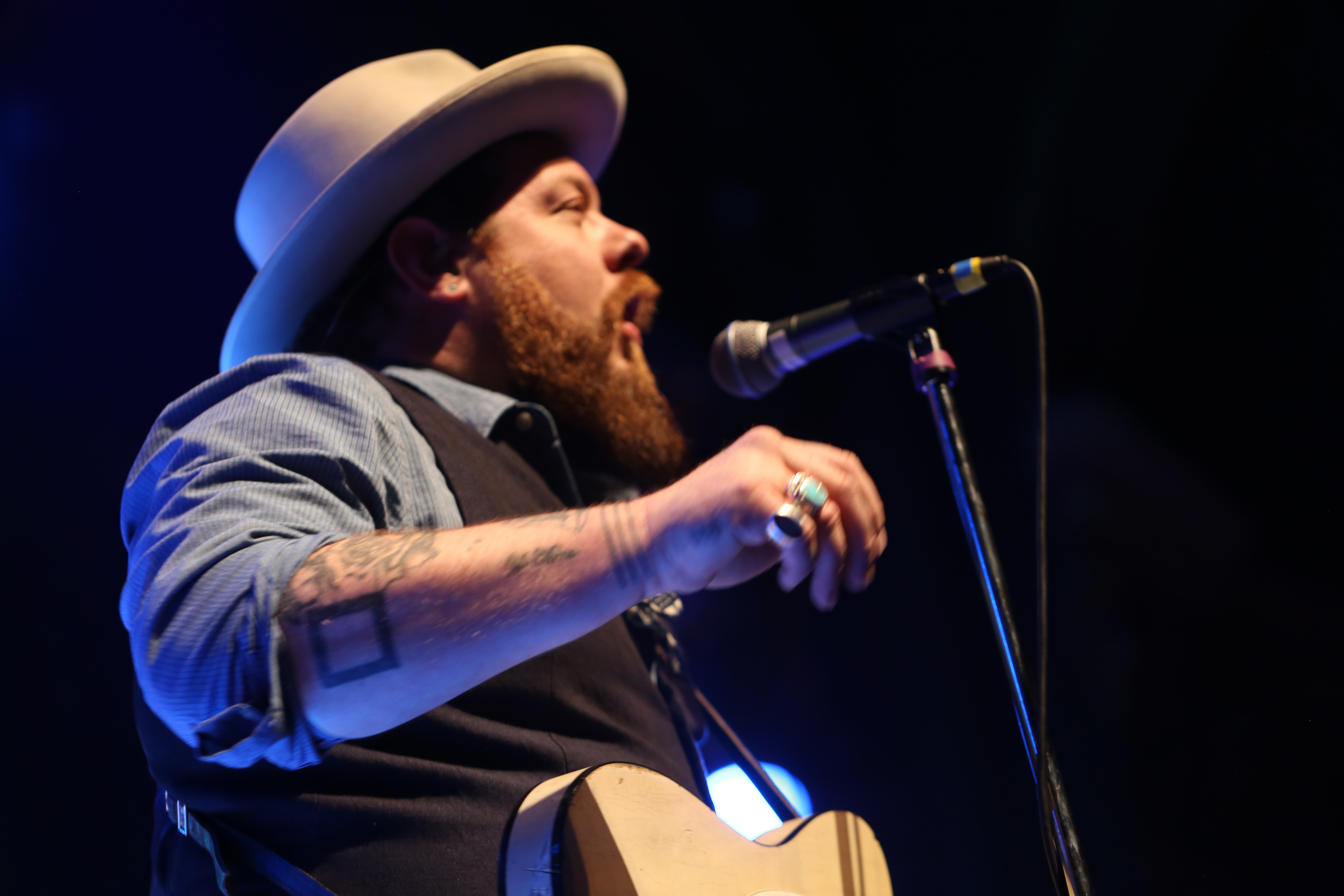 Nathaniel Rateliff show benefits Colorado refugees | 9news.com